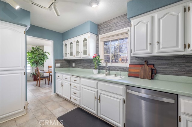 Detail Gallery Image 12 of 64 For 841 Paine Rd, Big Bear Lake,  CA 92315 - 5 Beds | 2/1 Baths