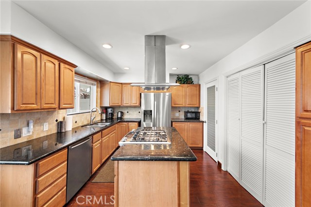 Detail Gallery Image 5 of 32 For 202 Avenida Monterey, San Clemente,  CA 92672 - 6 Beds | 4 Baths