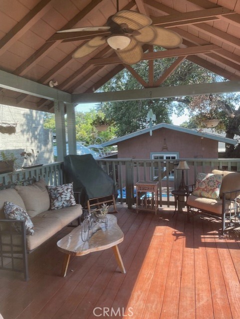 1702 1st Street, Duarte CA: https://media.crmls.org/medias/e1cdbcf7-9ddb-4e8b-8d90-75e5b47035ef.jpg