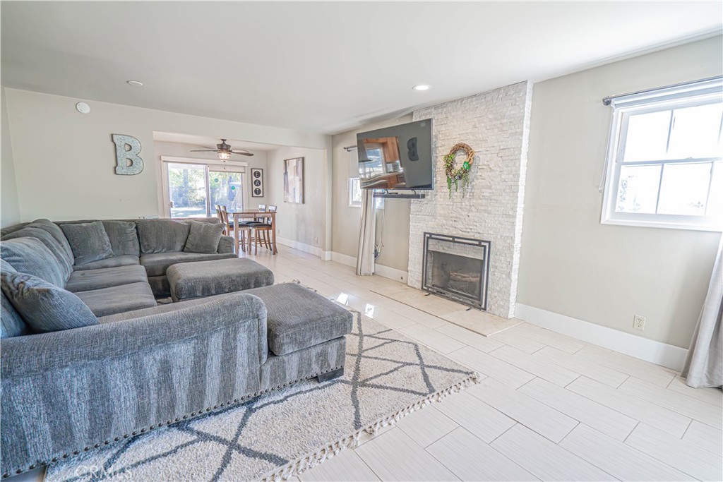 MLS #SR25235061 image #10