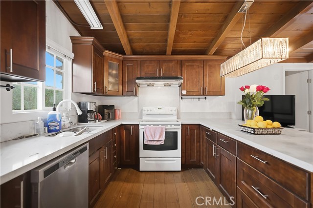 Detail Gallery Image 3 of 21 For 16906 Millstone, La Puente,  CA 91744 - 5 Beds | 3 Baths