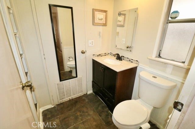 Detail Gallery Image 43 of 43 For 14036 Lake View Dr #143,  La Mirada,  CA 90638 - 2 Beds | 2 Baths