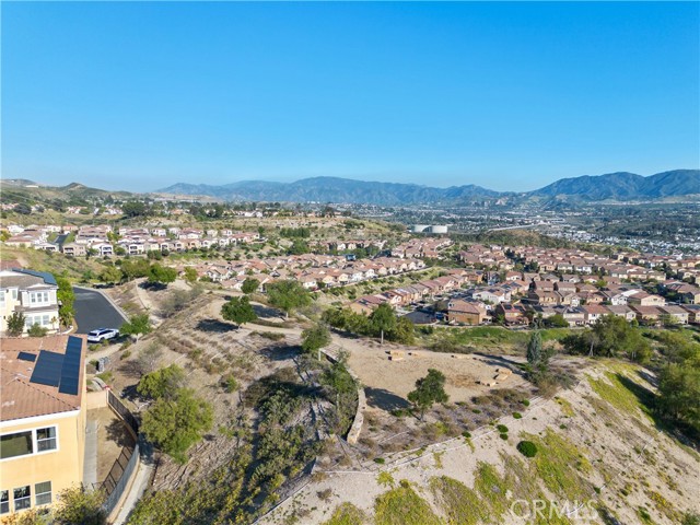 Detail Gallery Image 38 of 46 For 20818 Red Sky Ct, Saugus,  CA 91350 - 4 Beds | 4 Baths