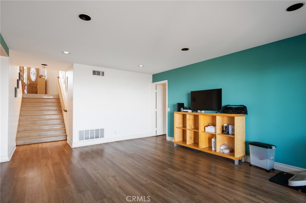 MLS #SB25042936 img 26