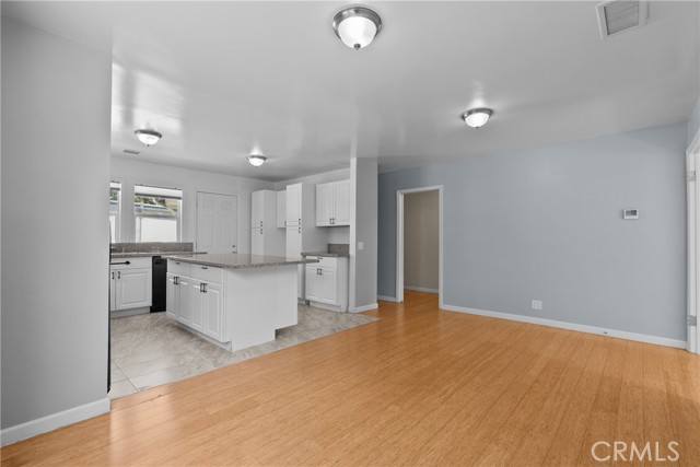 Detail Gallery Image 12 of 39 For 1904 Armacost Ave, Los Angeles,  CA 90025 - 3 Beds | 2 Baths