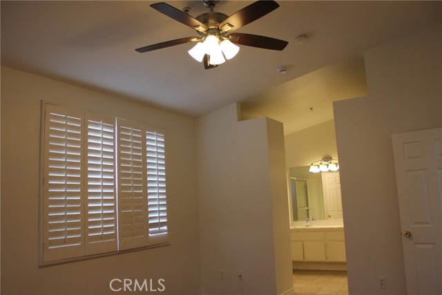 563 E City Court, Anaheim CA: https://media.crmls.org/medias/e1d08897-1802-4407-a48b-8b5f0a65b377.jpg