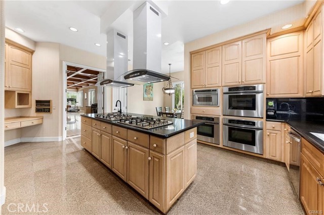 Detail Gallery Image 28 of 73 For 779 Coral Tree, Upland,  CA 91784 - 6 Beds | 5/2 Baths