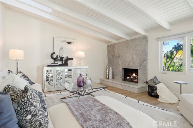 Detail Gallery Image 7 of 35 For 2000 Vista Cajon, Newport Beach,  CA 92660 - 3 Beds | 2 Baths