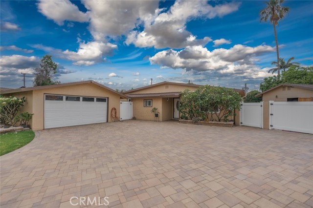 6541 Klondike Ave, Westminster, CA 92683