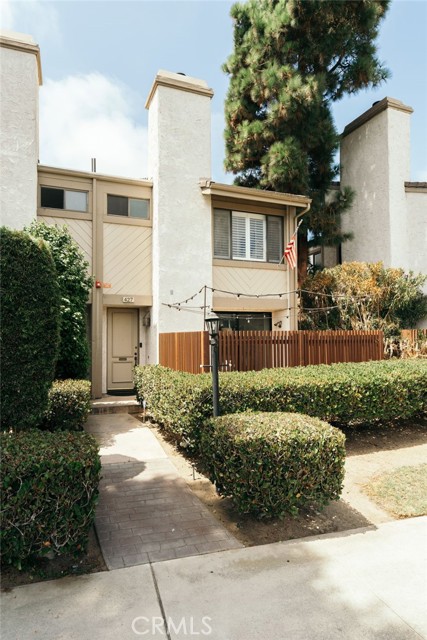 427 S. Broadway, Redondo Beach CA: https://media.crmls.org/medias/e1d22f04-6170-4a29-9ce2-595c0282f1ed.jpg