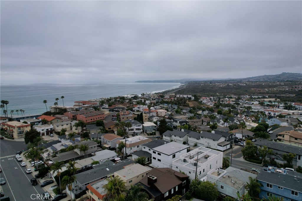 https://media.crmls.org/medias/e1d274b6-53bb-4512-9a03-f3cd18209499.jpg?preset=X-Large