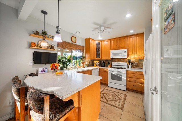 Detail Gallery Image 9 of 39 For 1799 Aspen Village Way, West Covina,  CA 91791 - 3 Beds | 2 Baths