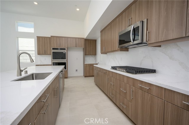 Detail Gallery Image 3 of 24 For 200 Mustang Ln, Palm Springs,  CA 92262 - 3 Beds | 3/1 Baths