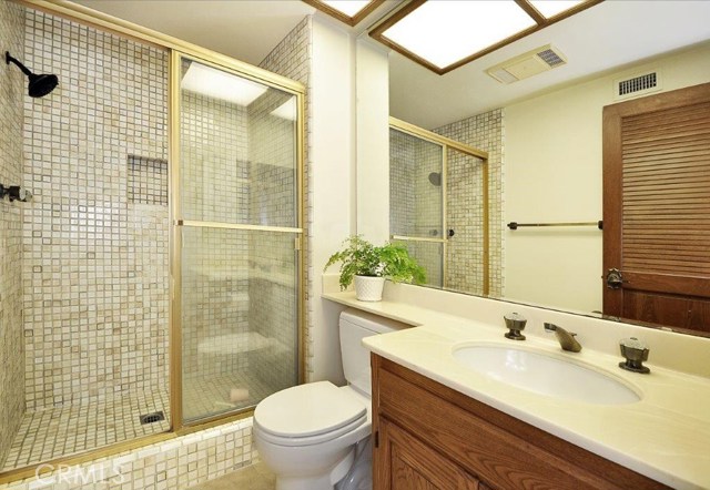 11 Country Lane, Rolling Hills Estates, California 90274, 5 Bedrooms Bedrooms, ,2 BathroomsBathrooms,Residential,Sold,Country Lane,PV17245605 11 Country Lane, Rolling Hills Estates, California 90274, 5 Bedrooms Bedrooms, ,2 BathroomsBathrooms,Residential,Sold,Country Lane,PV17245605