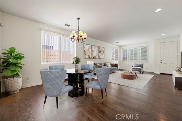 4110 W Avenue J9, Lancaster CA: https://media.crmls.org/medias/e1d46611-5753-4277-8c06-9654ba10ec7f.jpg