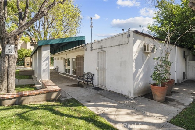 Detail Gallery Image 36 of 41 For 18555 Collins St #C18,  Tarzana,  CA 91356 - 2 Beds | 2 Baths