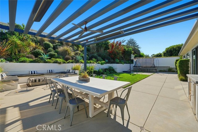 Detail Gallery Image 34 of 38 For 2848 Carob, Newport Beach,  CA 92660 - 5 Beds | 4/1 Baths
