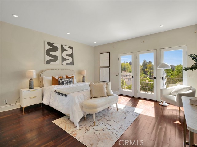 Detail Gallery Image 25 of 60 For 4862 Galendo St, Woodland Hills,  CA 91364 - 6 Beds | 6 Baths
