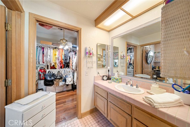 Detail Gallery Image 45 of 57 For 15562 Bronco, Canyon Country,  CA 91387 - 4 Beds | 4 Baths