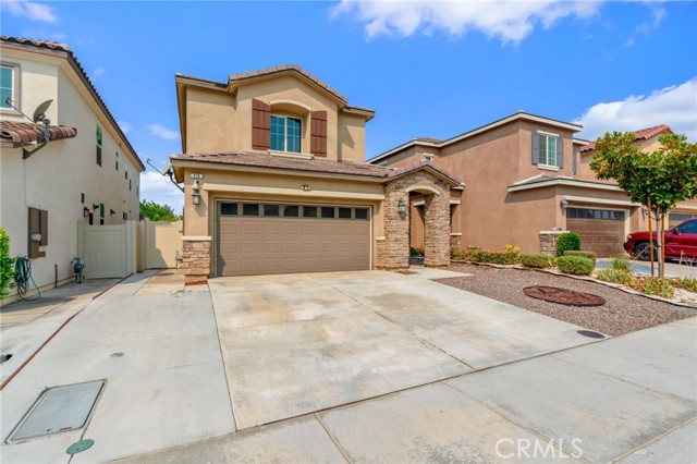 878 S Breden Ln, Rialto, CA 92376