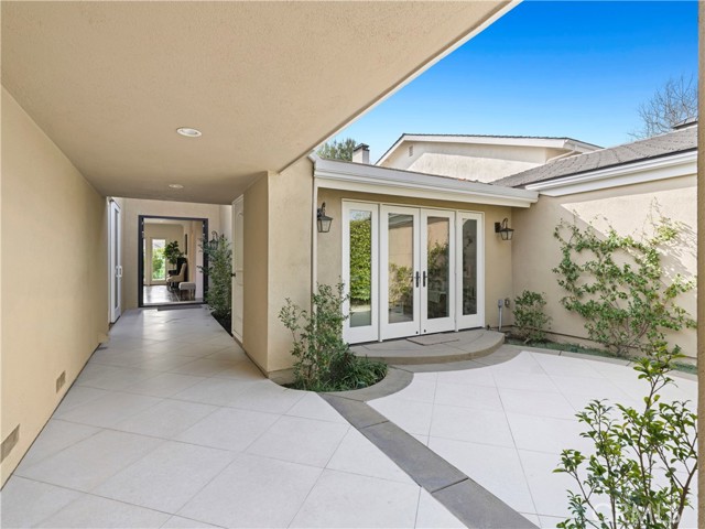 Detail Gallery Image 18 of 20 For 3 Rue Deauville, Newport Beach,  CA 92660 - 2 Beds | 2 Baths