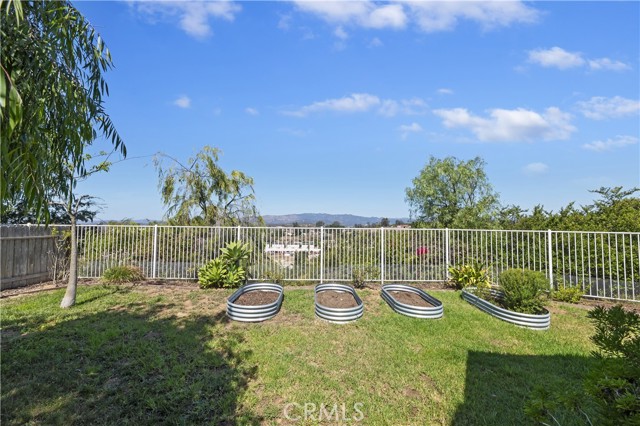 Detail Gallery Image 51 of 61 For 493 Poets Square, Fallbrook,  CA 92028 - 3 Beds | 2/1 Baths