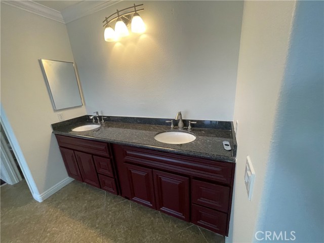 Detail Gallery Image 34 of 51 For 16359 Skyridge Dr, Riverside,  CA 92503 - 4 Beds | 3 Baths