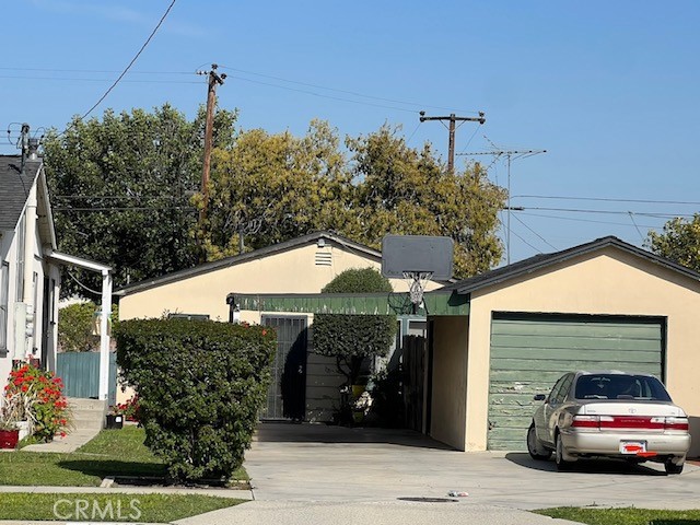 1 Car Detached garage, 1 Covered Parking Space, 2nd Unit