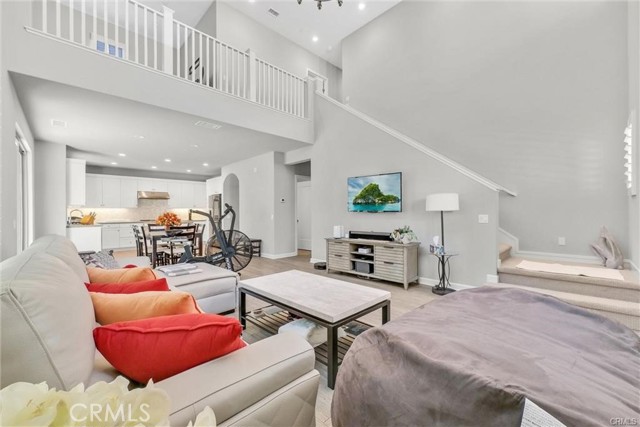 Front Image Thumbnail for CROC25270186