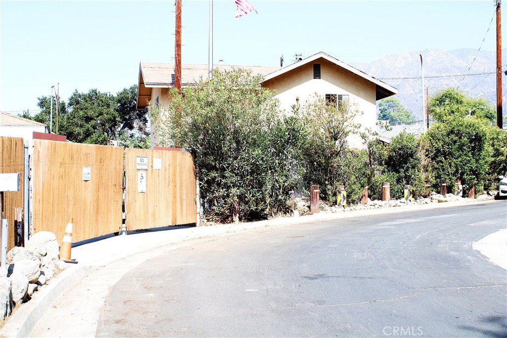 7515 Mcgroarty Street