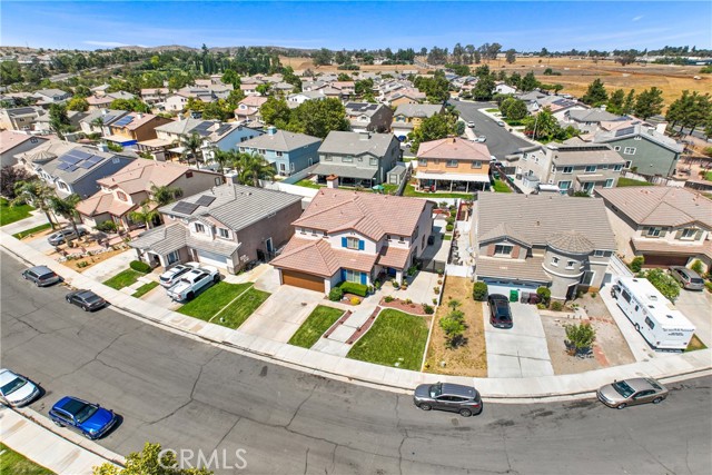 31 Newburn Court, Beaumont CA: https://media.crmls.org/medias/e1dc35ad-23ca-4d4b-803d-0be6058a3c9f.jpg