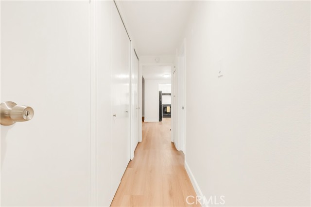 22817 Nadine Circle, Torrance CA: https://media.crmls.org/medias/e1dd2536-1a96-4c9c-8d4b-a1d95e931917.jpg