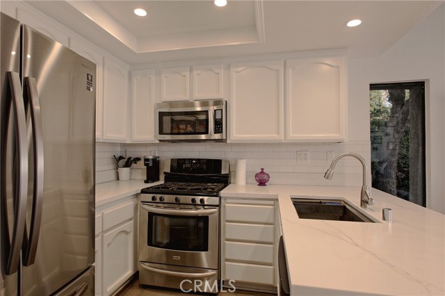 E1dd75d6 829f 4b76 Bf13 25f7e775225b