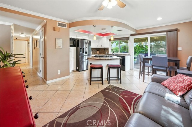 19654 Delight Street, Canyon Country CA: https://media.crmls.org/medias/e1dddf08-d9ff-4a03-8dba-42e44187805d.jpg