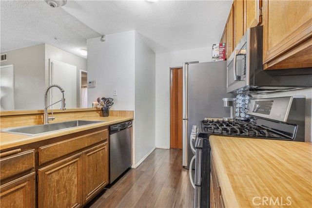 Detail Gallery Image 10 of 32 For 4587 Gold Rush Ct, Montclair,  CA 91763 - 2 Beds | 1 Baths