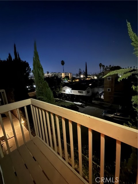 Detail Gallery Image 23 of 38 For 6912 Remmet Ave #5,  Canoga Park,  CA 91303 - 2 Beds | 2/1 Baths