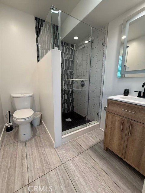 Detail Gallery Image 12 of 20 For 1205 Manzanita St, Silver Lake Los Angeles,  CA 90029 - 3 Beds | 3/1 Baths