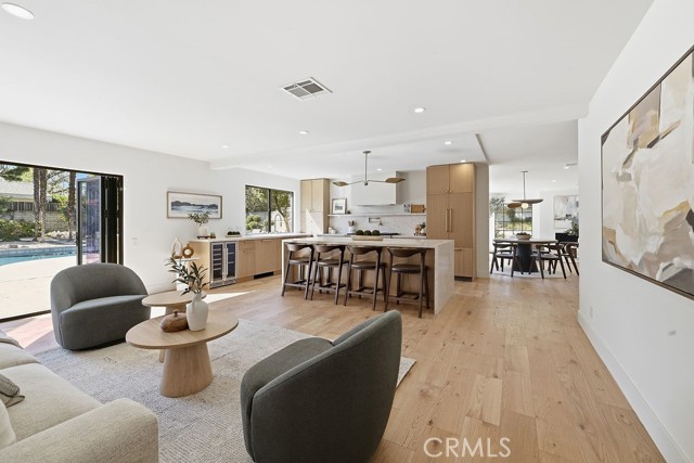 Front Image Thumbnail for CRSR26054313