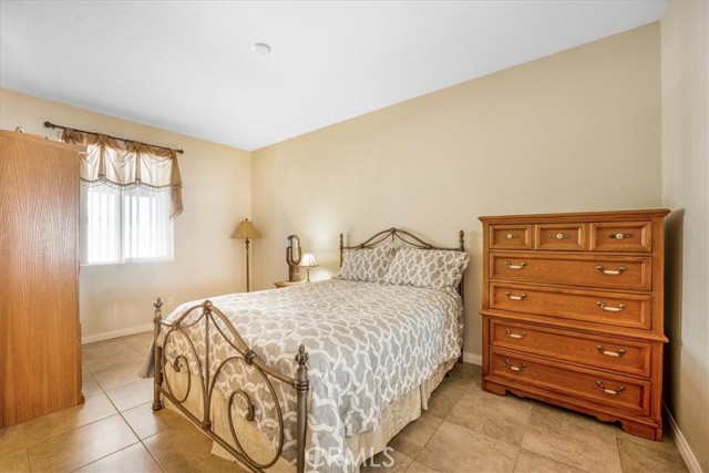 19247 Mountain Shadow Lane, Perris CA: https://media.crmls.org/medias/e1e1f7b8-2703-4db7-8585-46550054acd9.jpg