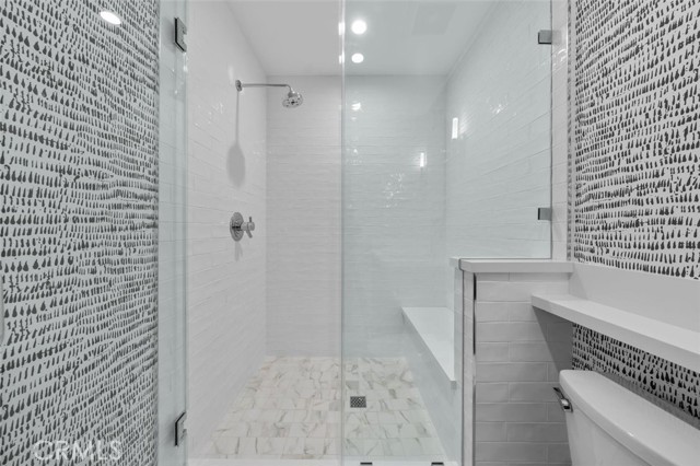 Detail Gallery Image 63 of 75 For 676 18th St, Manhattan Beach,  CA 90266 - 6 Beds | 6/2 Baths