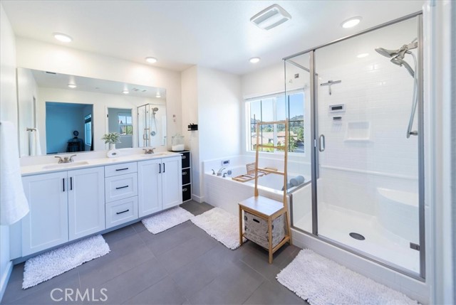 35246 Blossom, Fallbrook CA: https://media.crmls.org/medias/e1e29458-0a0a-4768-8b9d-3553de9800a1.jpg