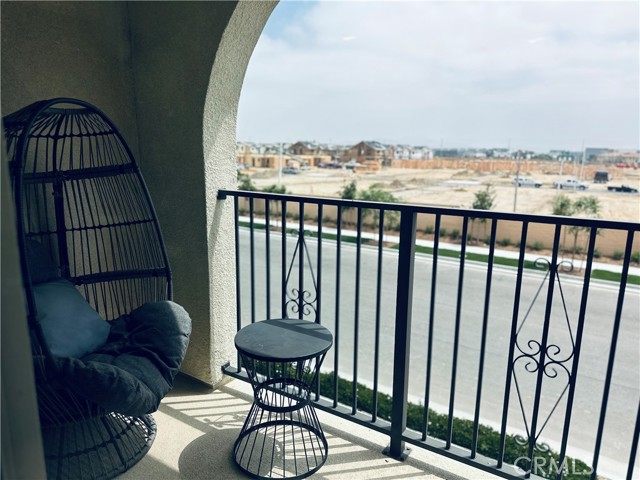 4255 S Hermosa Paseo, Ontario CA: https://media.crmls.org/medias/e1e37fc9-b389-453d-9392-c15ecab9dcef.jpg