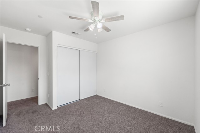 2436 Lugar Bonito Court, Rosamond CA: https://media.crmls.org/medias/e1e46440-3227-43b8-8e03-80f3849eddf5.jpg