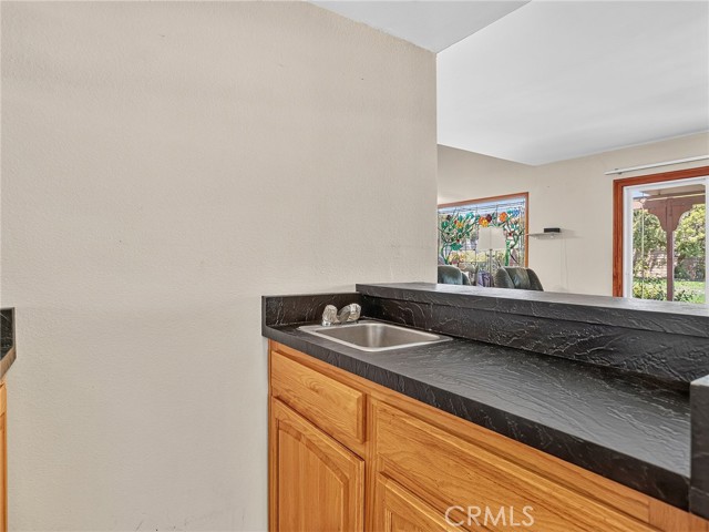 10634 Deering Avenue photo 22