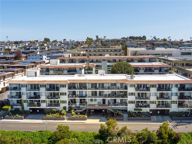 1720 Ardmore Avenue, Hermosa Beach, California 90254, 2 Bedrooms Bedrooms, ,1 BathroomBathrooms,Residential,Sold,Ardmore,SB23044725