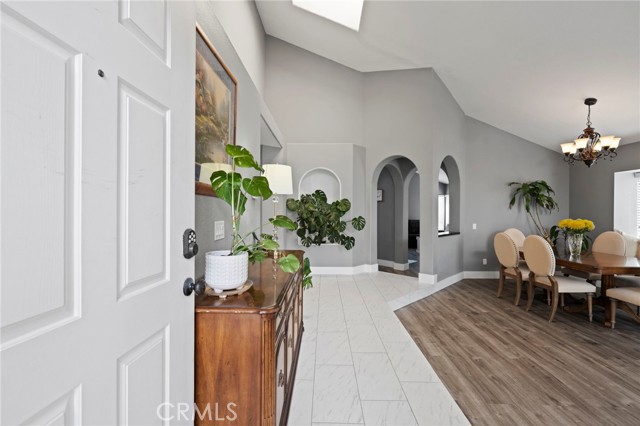 Detail Gallery Image 4 of 50 For 25454 Alpine Ct, Murrieta,  CA 92563 - 3 Beds | 2 Baths