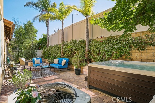 Detail Gallery Image 45 of 48 For 2107 Canyon Cir, Costa Mesa,  CA 92627 - 4 Beds | 3/1 Baths