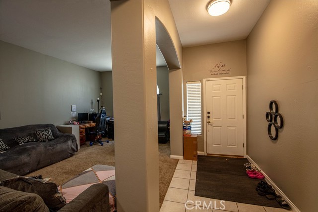 803 Mountain Park Drive, Bakersfield CA: https://media.crmls.org/medias/e1e73687-8800-4d3f-bbf2-f3c228406e72.jpg