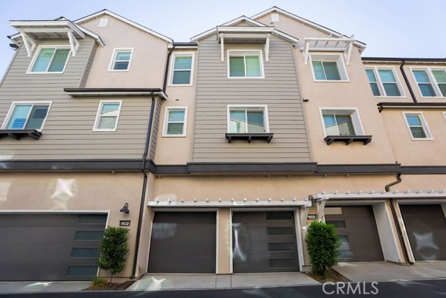 Front Image Thumbnail for CROC26066600