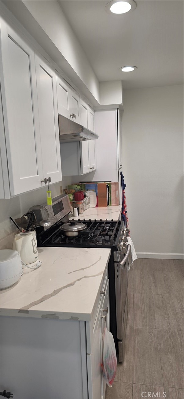 715 S Webster Avenue, Anaheim CA: https://media.crmls.org/medias/e1e8099e-d368-4162-81d7-39440d85c7f9.jpg